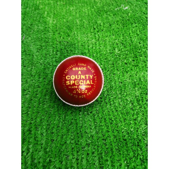 County Special 'A' Youths Cricket Ball