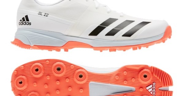 Adidas 22 yards lightweight all rounder cricket shoes